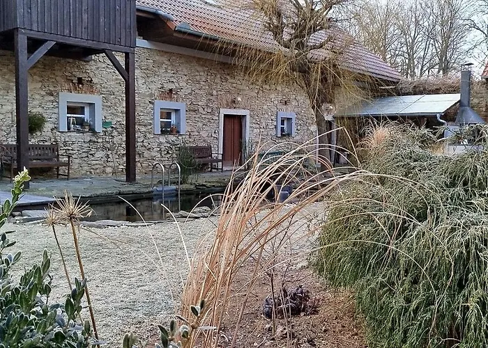 斯塔特克克鲁贝克酒店 公寓 Chabičovice